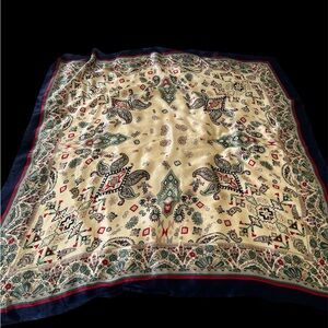 100% silk Paisley Print Scarf